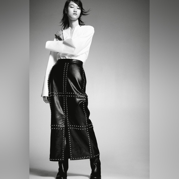 H&M A/W 2024 Loose Fit Tuxedo Shirt. XL - Picture 5 of 8